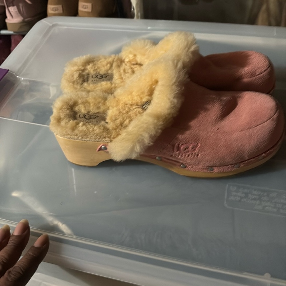 Ugg women clogs